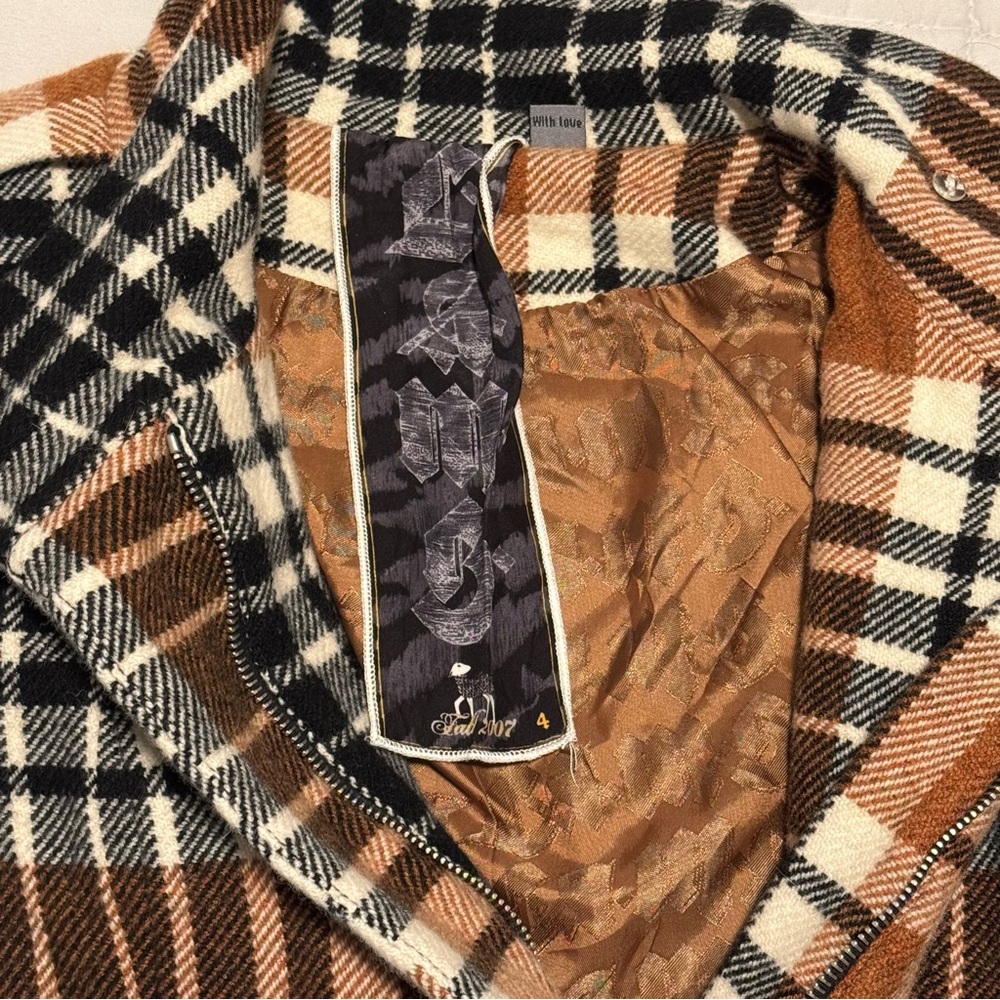 L.A.M.B. Wool Y2K Blazer. Vintage Fall 2007 collection. - Picture 13 of 16